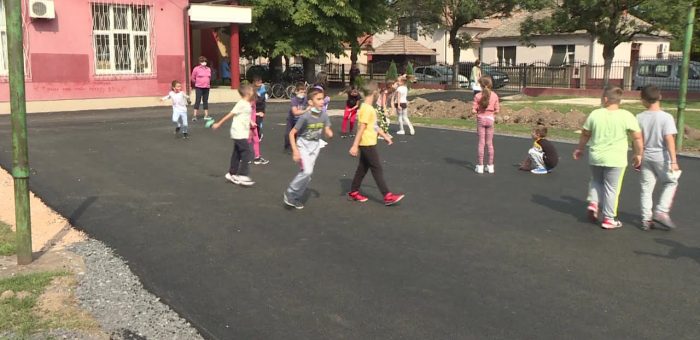 Info – Novi sportski tereni u Natinoj školi (TV KCN 06.09.2021)