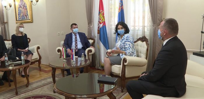 Info – Orden za zasluge konzulu Madjarske u Srbiji (TV KCN 13.09.2021)