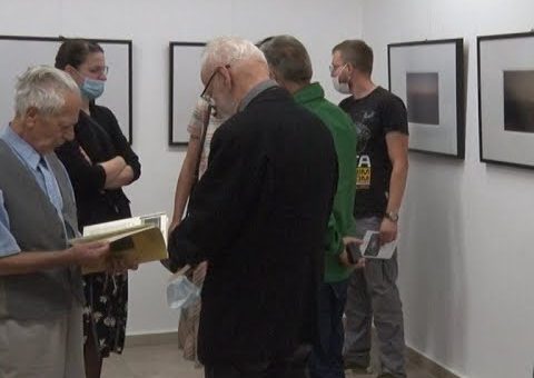 Info – Svecano otvaranje izlozbe fotografija pod nazivom DUNAV (TV KCN 07.09.2021)