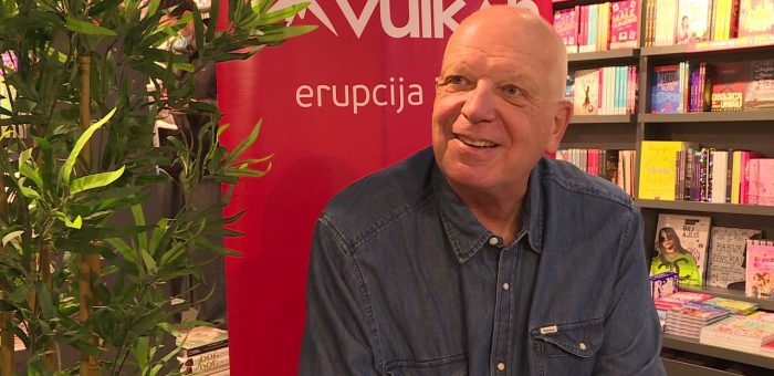 Info – Milan St. Protic na Vulkanovom sajmu knjiga (TV KCN 18.10.2021)