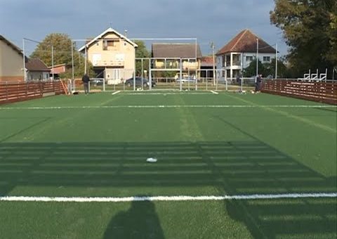 Info – Radovi na fudbalskom terenu u Rakitovu (TV KCN 22.10.2021)
