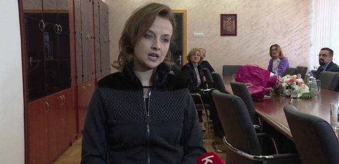 Info – POSAO ZA JELENU U GRADSKOJ UPRAVI (TV KCN 03.12.2021)