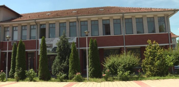 Info – Lazna prijava o bombi u sredjnoj skoli Nikola Tesla u Jagodini (TV KCN 16.06.2022)