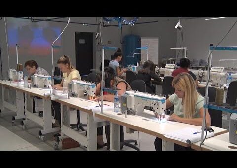 Info – Pocetak obuke za novih 125 radnika u fabrici LUSS TEKSTILLE u Raski (TV KCN 21.07.2022)