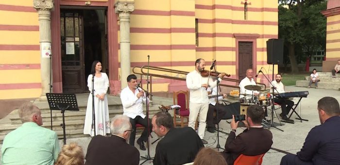 Info – Koncert sastava Stupovi u jagodinskoj crkvi (TV KCN 12.07.2021)