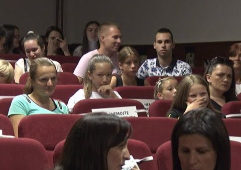 Info – Svecani prijem najboljih osnovaca i srednjoskolaca (TV KCN 12.07.2021)