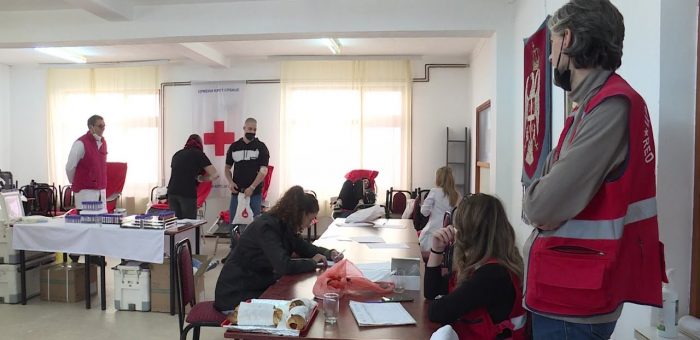 Info – Jagodinski maturanti dali krv (TV KCN 27.10.2021)