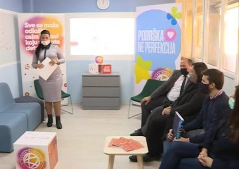 Info – Otvoren Centar za roditelje Fondacije Djokovic u PU Pionir u Jagodini (TV KCN 27.10.2021)