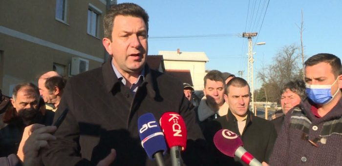 Info – NOV DRVORED U KASARSKOJ ULICI (TV KCN 21.12.2021)