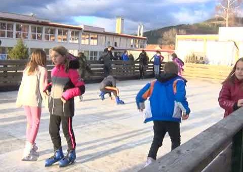 Info – Otvoreno klizaliste u naselju Supnje u Raski (TV KCN 04.01.2022)
