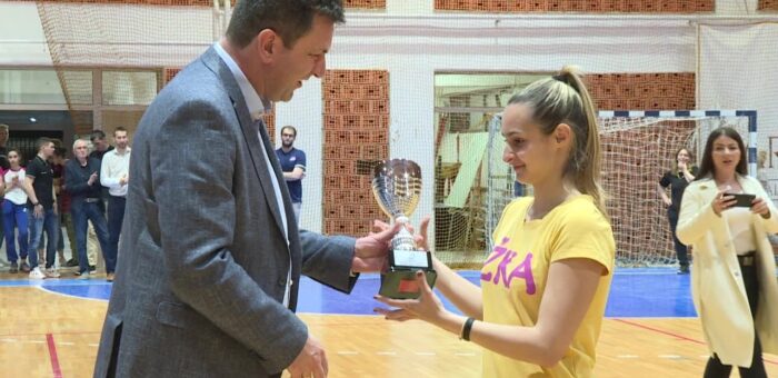 Info – Juniorke Crvene zvezde pobednice Prvenstva Srbije u košarci (TV KCN 09.05.2022)