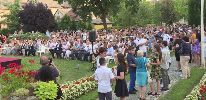 Info – Dodeljene Vidovdanske nagrade šabačkim učenicima (TV KCN 29.06.2022)